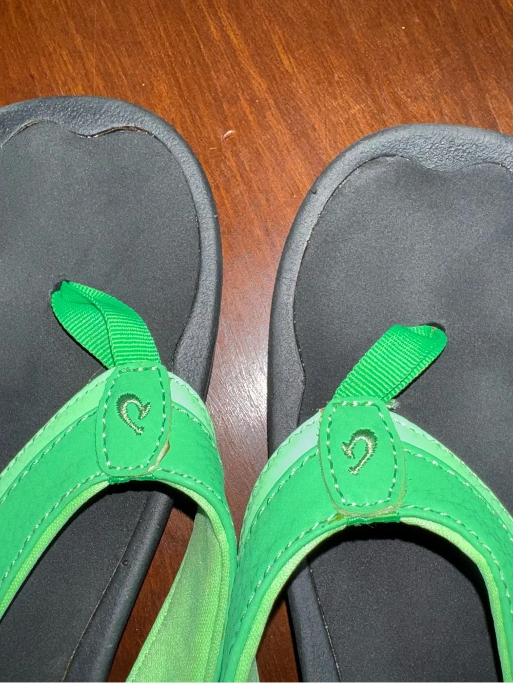 OLUKAI Ohana Women's Beach Sandals, Water Resistant Flip Flops Arch Support 10